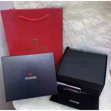 Tudor Box